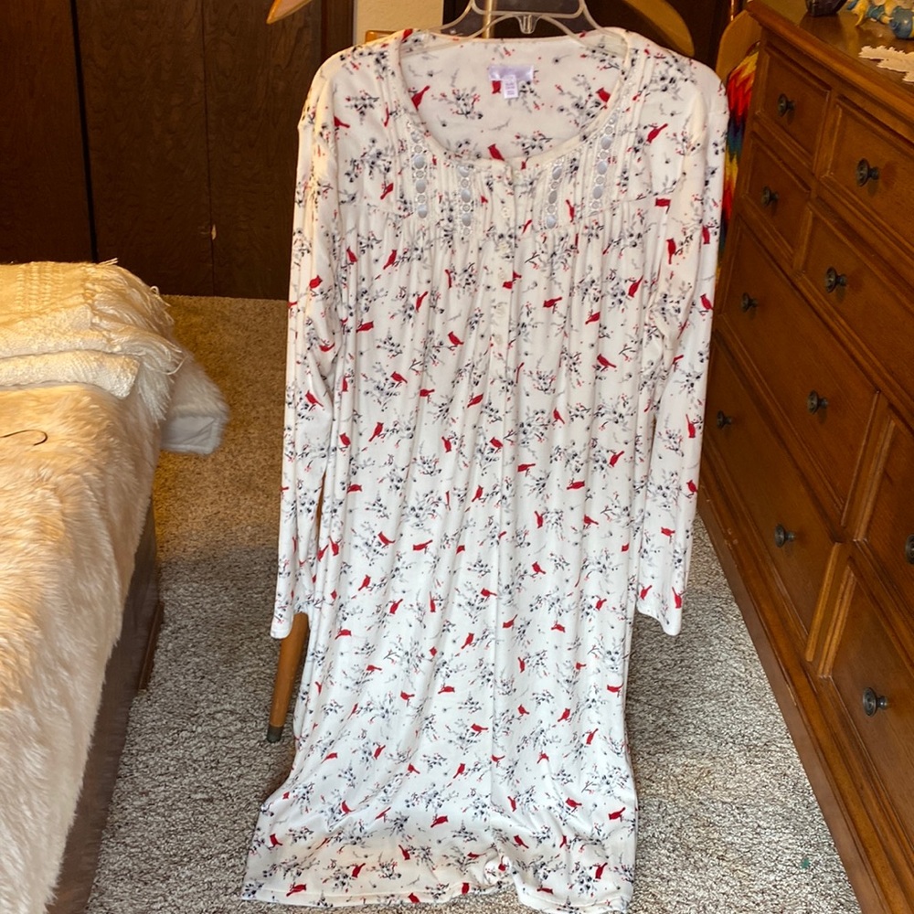 🐥INSANELY SOFT🐥 Nightgown
